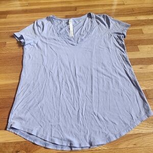 Lululemon 8 Deep V Periwinkle Light Purple V-Neck Top